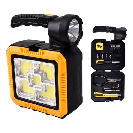 *NOVEDOSO* Lampara linterna solar led portátil + Kit de herramientas
